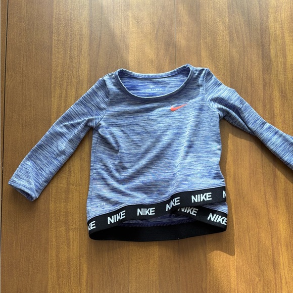 Nike Kids Long Sleeve Tees - Coral and Navy Set of 2 - Picture 4 of 5